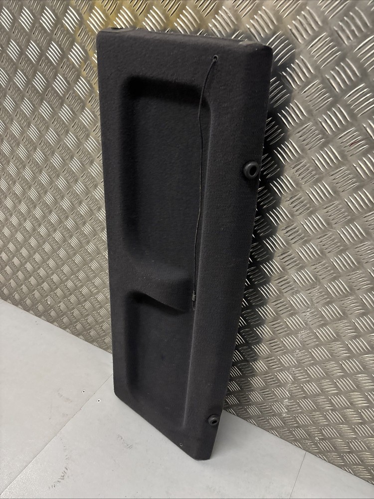 2003-2009 HYUNDAI GETZ PARCEL SHELF / LOAD COVER MISSING ONE STRAP RefB