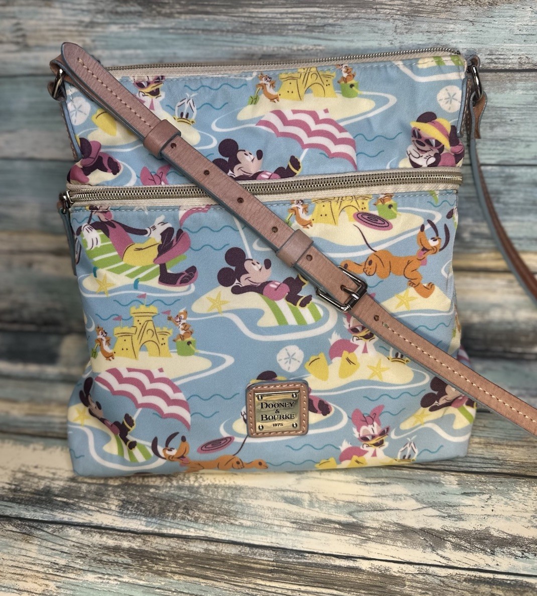 Disney x Dooney & Bourke Beach Nylon Letter Carrier Mickey PreOwned w/Tags