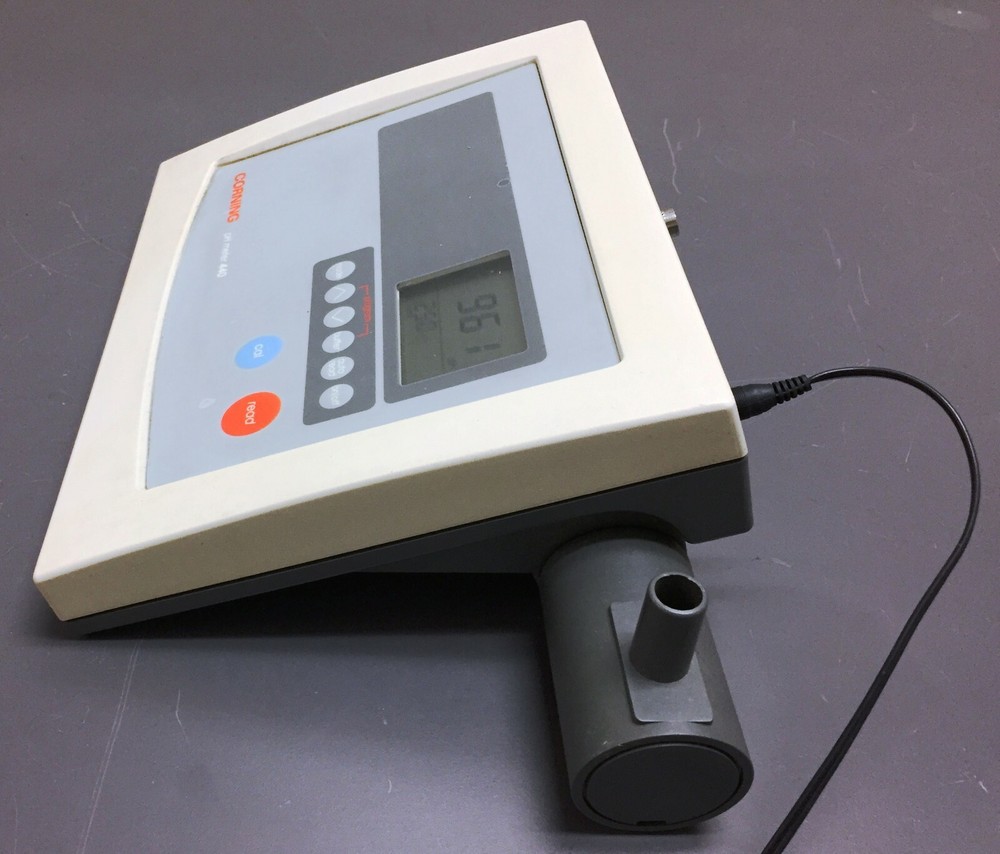 Corning Model 440 pH Meter