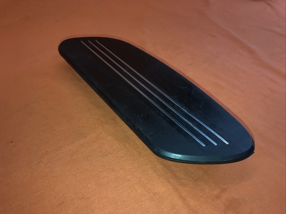 HARLEY-DAVIDSON GENUINE STREAMLINER FLOORBOARD RUBBER INSERT-RIGHT SIDE ONLY!