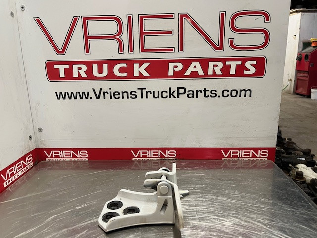 PETERBILT PETERBILT HINGE-DOOR LOWER R48-1053
