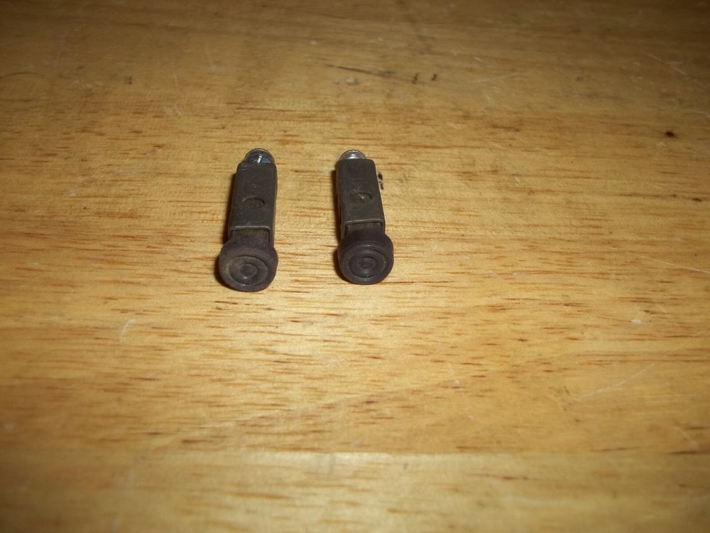 Sparton Equasonne Model 930 Radio Binding Posts