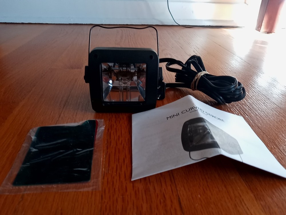 Lite F/X Curved Strobe Light Model 1200-1