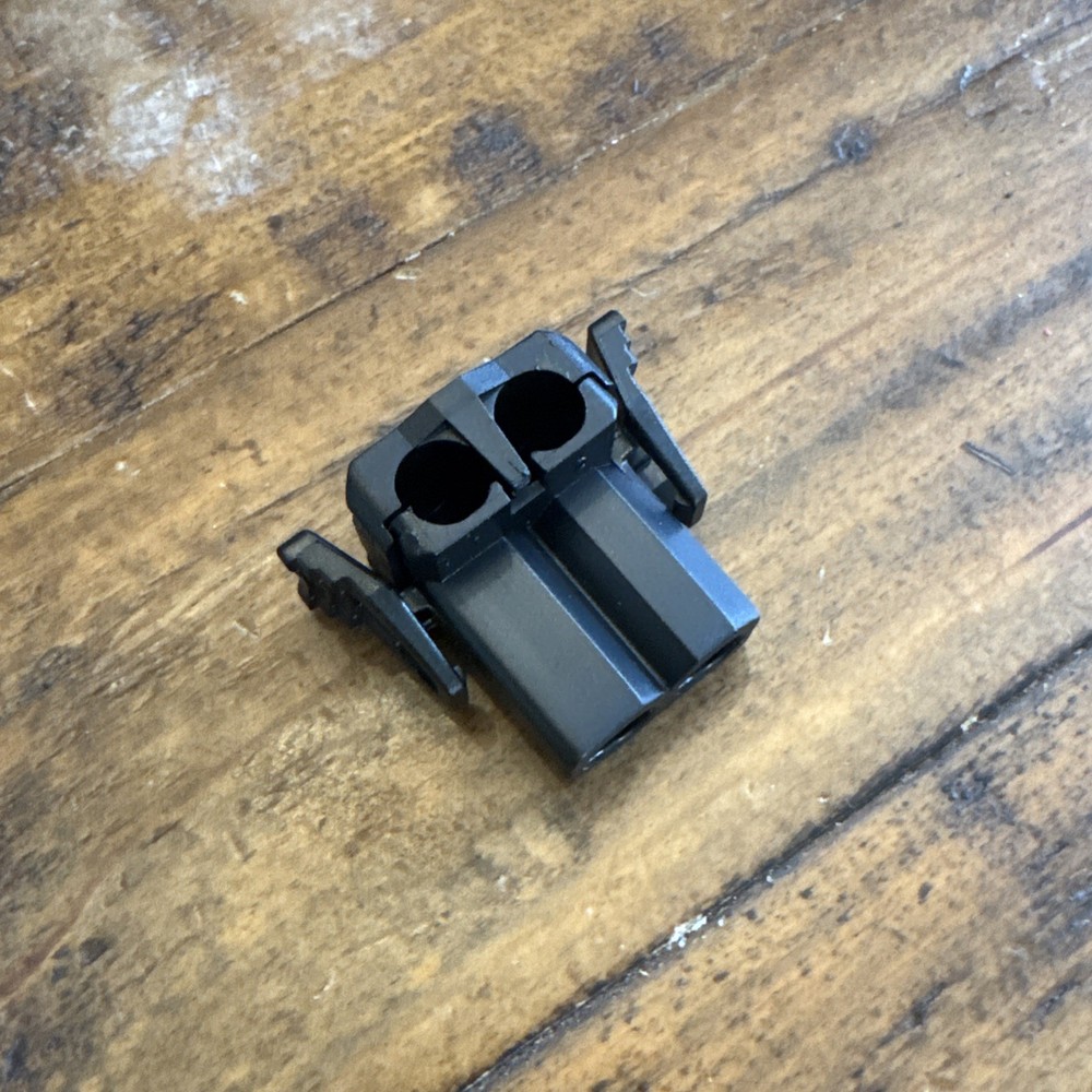 x1 OEM BMW E30 E36 Diff Differential Plug Terminal Connector Housing 90* 1378416