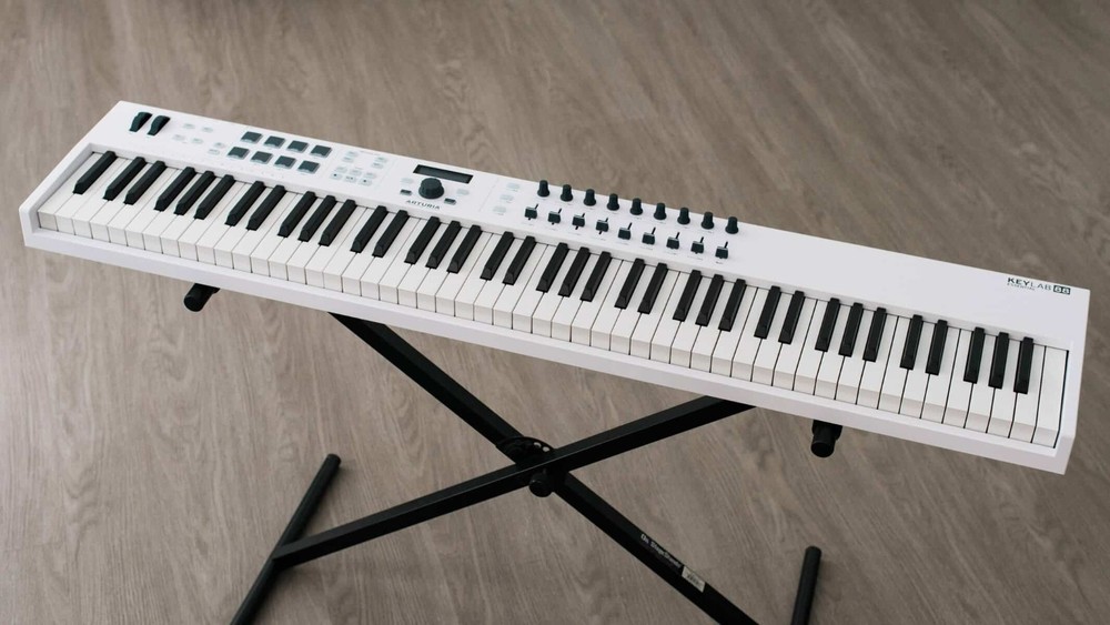 Arturia KeyLab Essential mk3 88-key Keyboard Controller - White