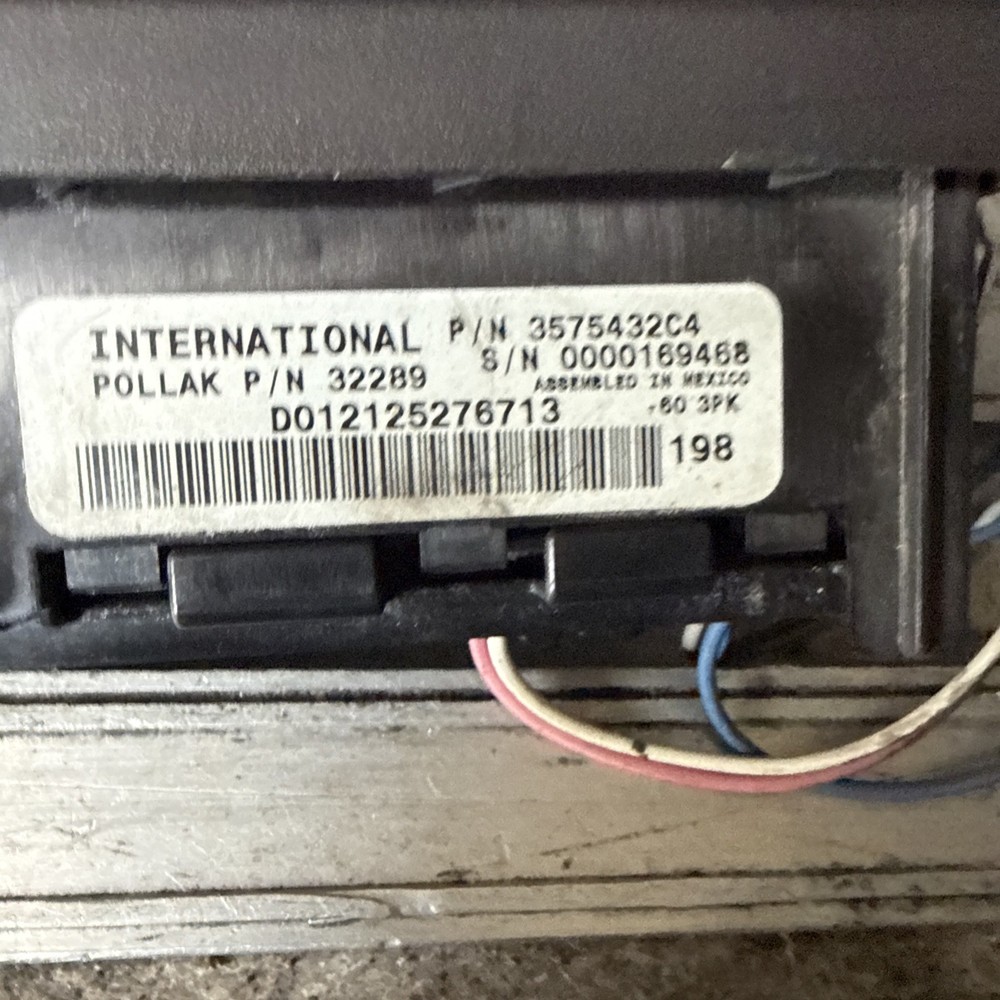 INTERNATIONAL SWITCH PANEL 3575432C4