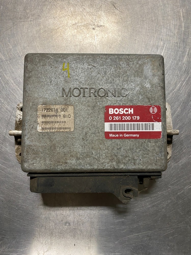 89-90 BMW 735i Engine Control Unit ECU 0261200179 Module