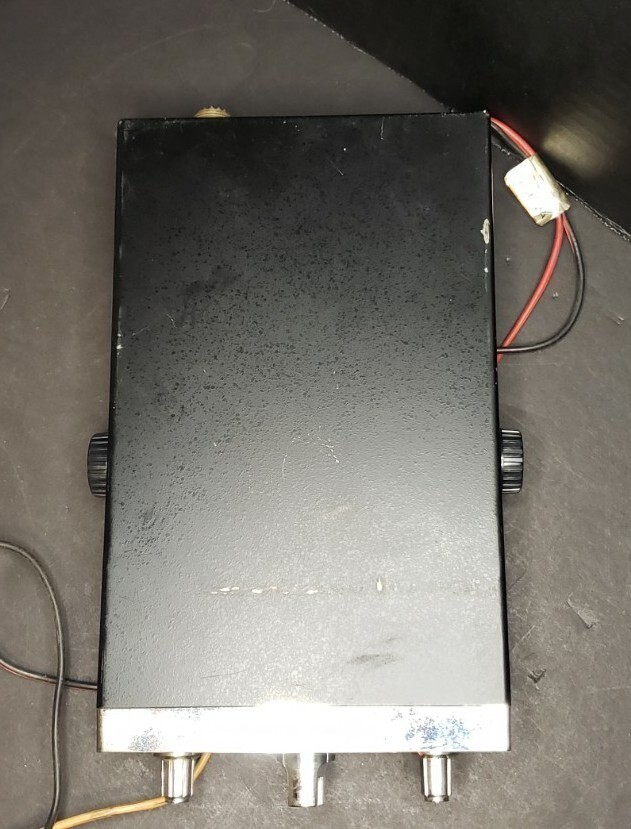 Vintage Realistic Mini-40 CB Transceiver Radio