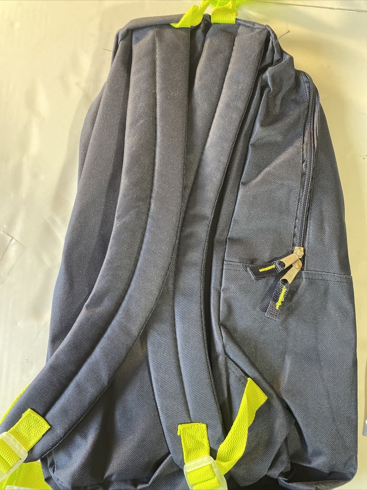 High Trails 17" Backpack 2 Mesh Pockets Padded Back Straps Aztec Print Pattern