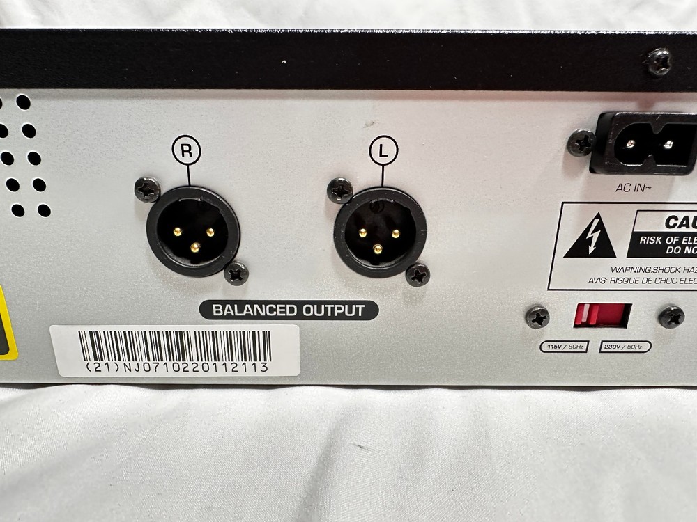 Numark MP102 Professional MP3 CD Player w/Rack Mount