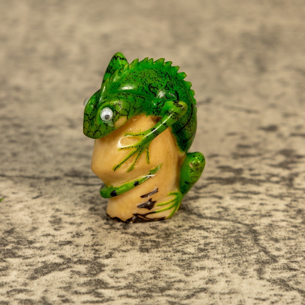 Green Iguana Lizard Tagua Nut Carving