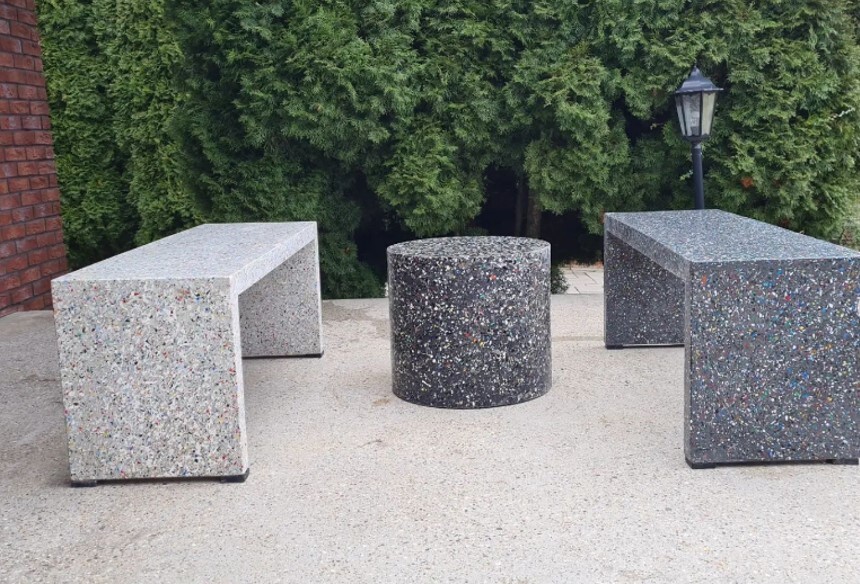 Terratico Park Bench (1 total)