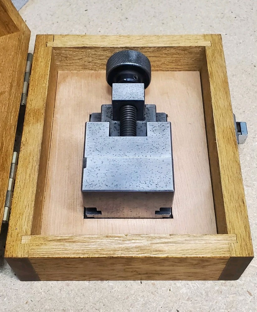Mitutoyo No. 986-111 percision toolmakers vise