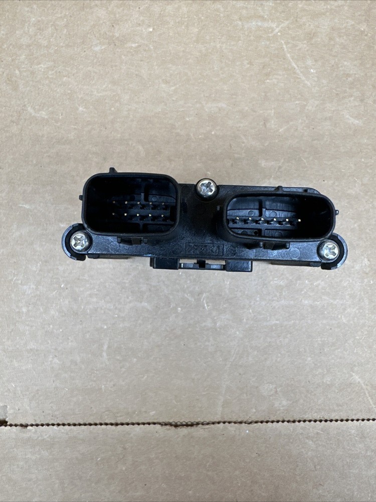 2012-2014 Camry Front Passenger Seat Occupant Detection Module AP 89952-06031