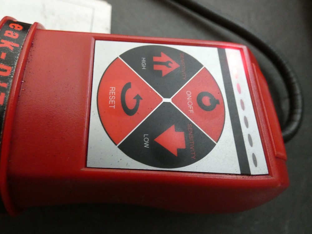 SNAP ON LEAK DETECTOR LEAK D TECTOR ACT725A