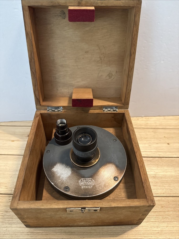 Vintage E. Leitz Wetzlar goniometer head For tool makers microscope 373757 Case
