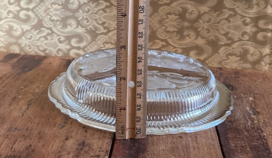 SMALL THREE SECTION ROUND DISH WITH OPAQUE FRUIT PATTERN