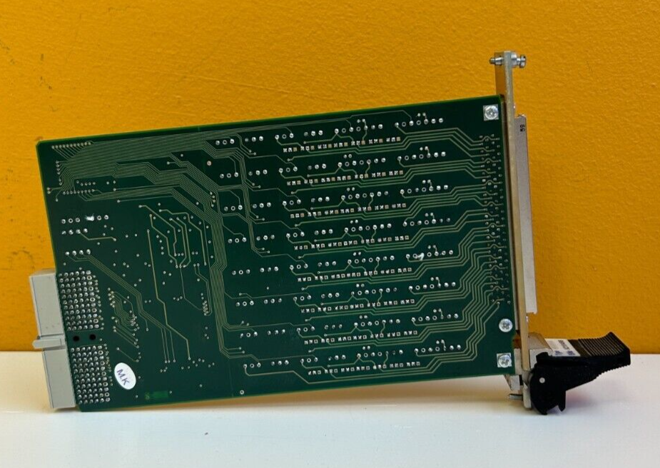 Pickering 40-110-121 32 Relays, PXI Bus Interface, Reed Relay Module. Tested!
