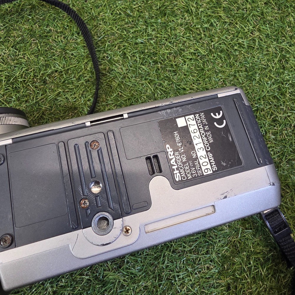 Sharp Viewcam VL-E760 Video 8 Camcorder - Does Not Turn On