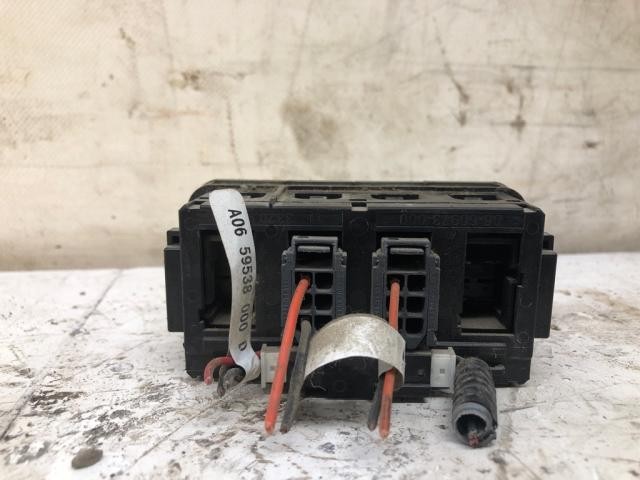 2008-2021 Freightliner CASCADIA SWITCH Dash Panel - Used