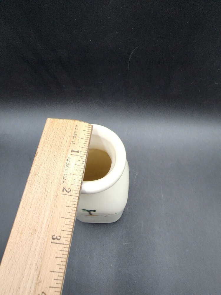 Beth Muller Island vase 6 1/2”