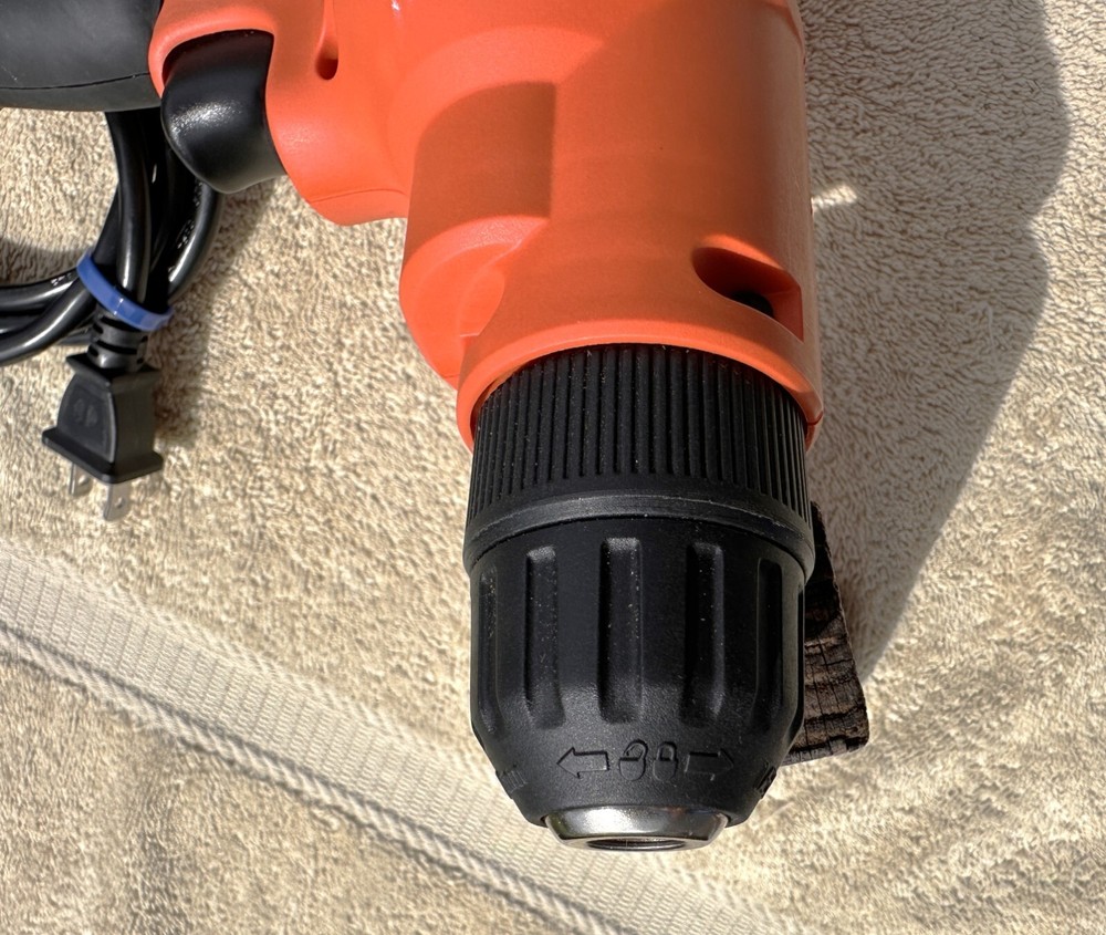 BLACK & DECKER CORDED DRILL MODEL NO. RD260