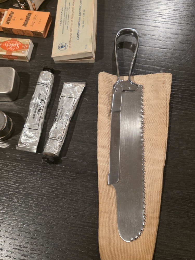 SCARCE LUFTWAFFE BOMBER CREW FIRST AID KIT COMPLETE
