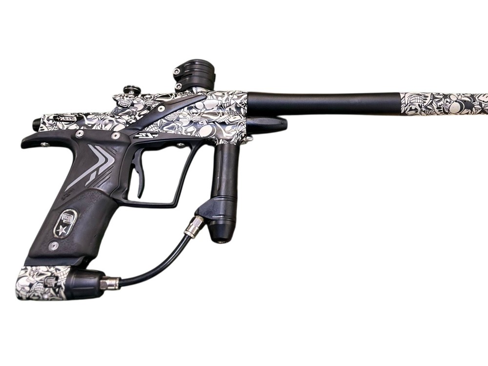 Used Planet Eclipse ETEK 4 LT Paintball Marker w/ Case - Skulls