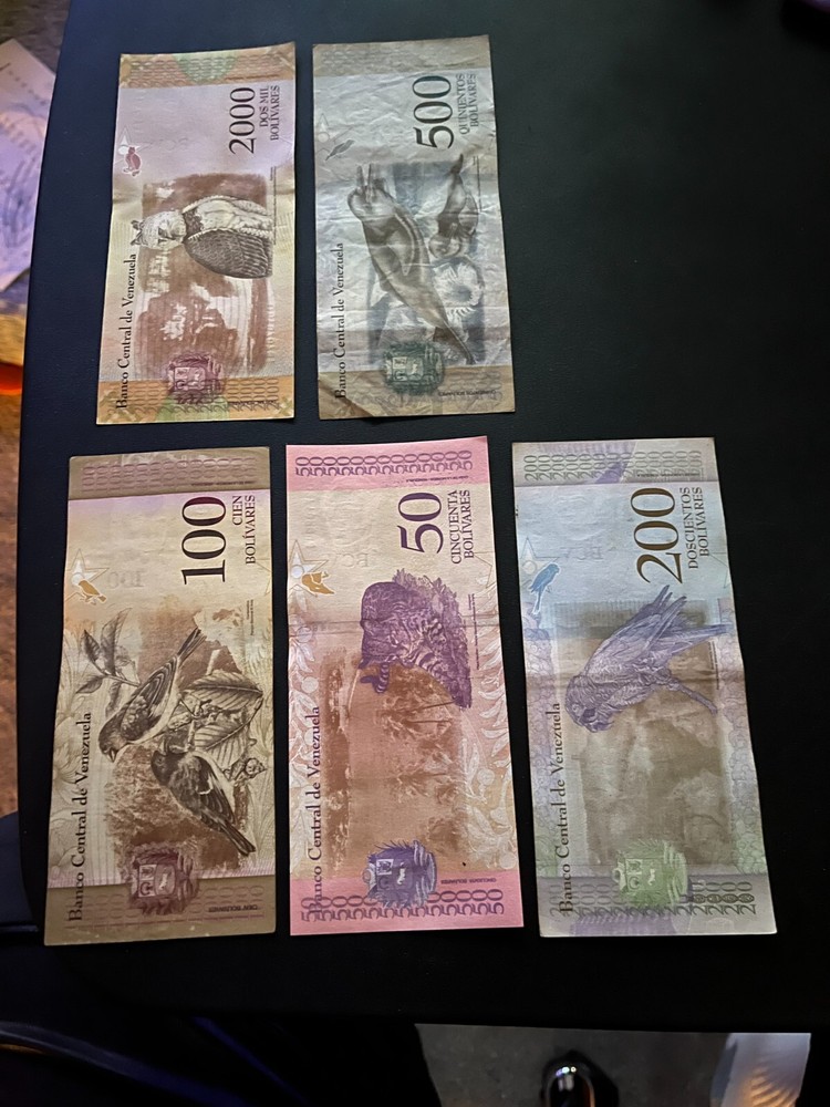 5 WORLD NOTES - PAPER WORLD MONEY