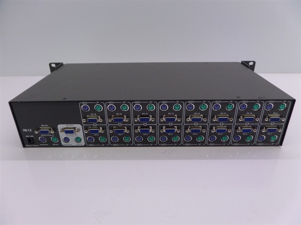 D-Link DKVM-16 16-Port KVM Switch