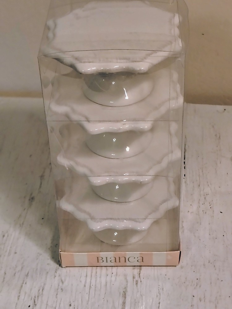 Bianca Pedestal Cup Cake Stands