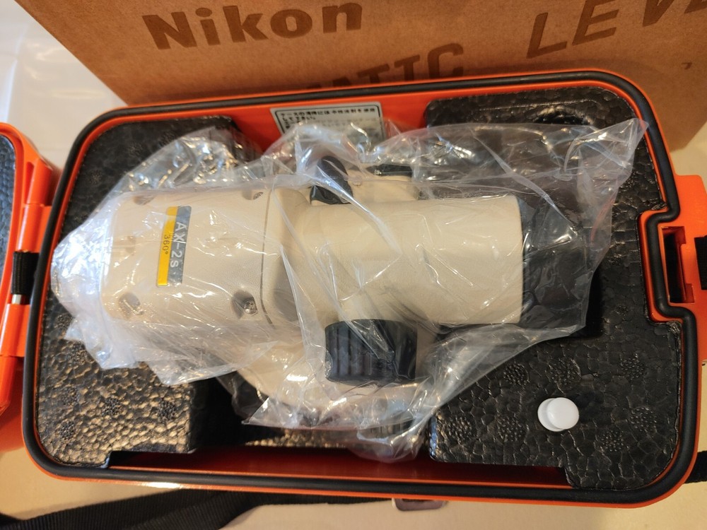 Nikon AX-2S Automatic Level 20X Magnification with Case as Pictured