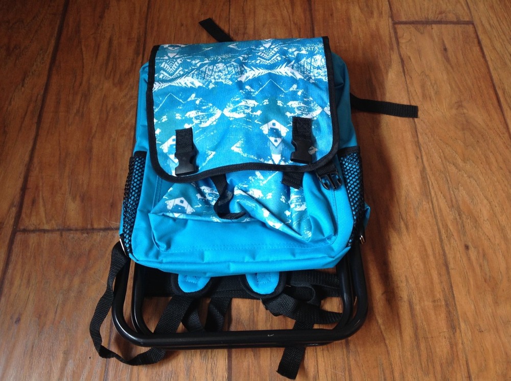 NEW Stalwart Folding Stool and Backpack Combo - Blue
