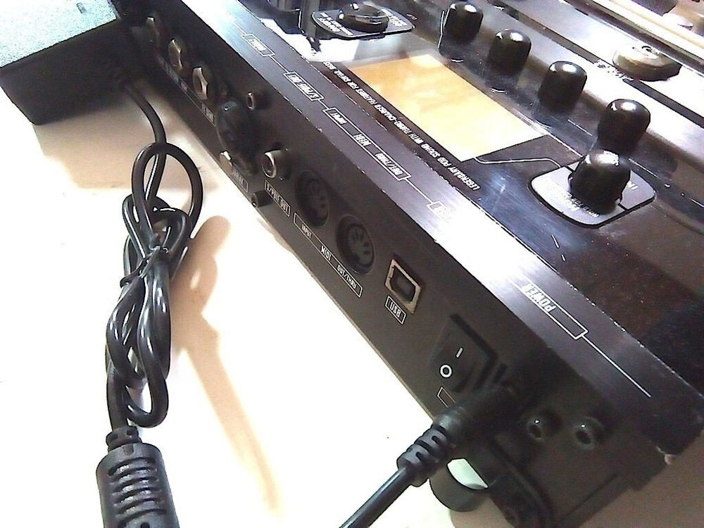 Line 6 POD X3 LIVE Mult -Effects Pedal