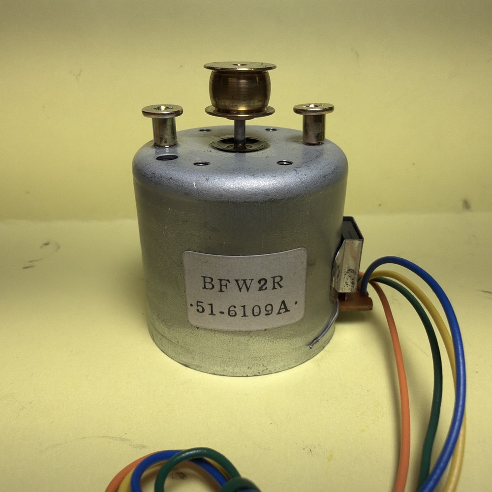 Sankyo BFW2R Capstan Motor Tested Pull from Sharp - 4 Wire 12V w Brass Pulley