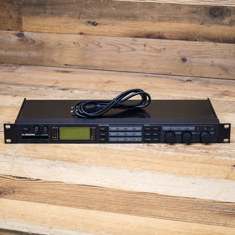 TC Electronic FireworX Studio Effects Rack Processor Multi-Effects T.C. U280791