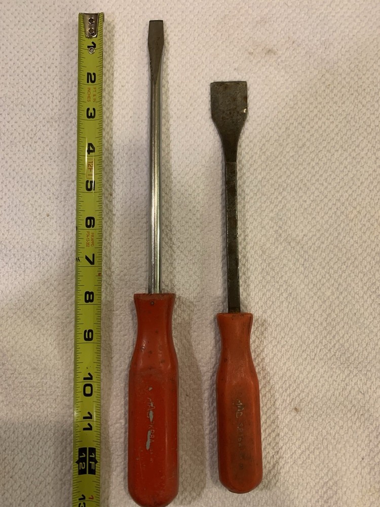 One older MAC Tools PKR8A heavy duty flat head screwdriver