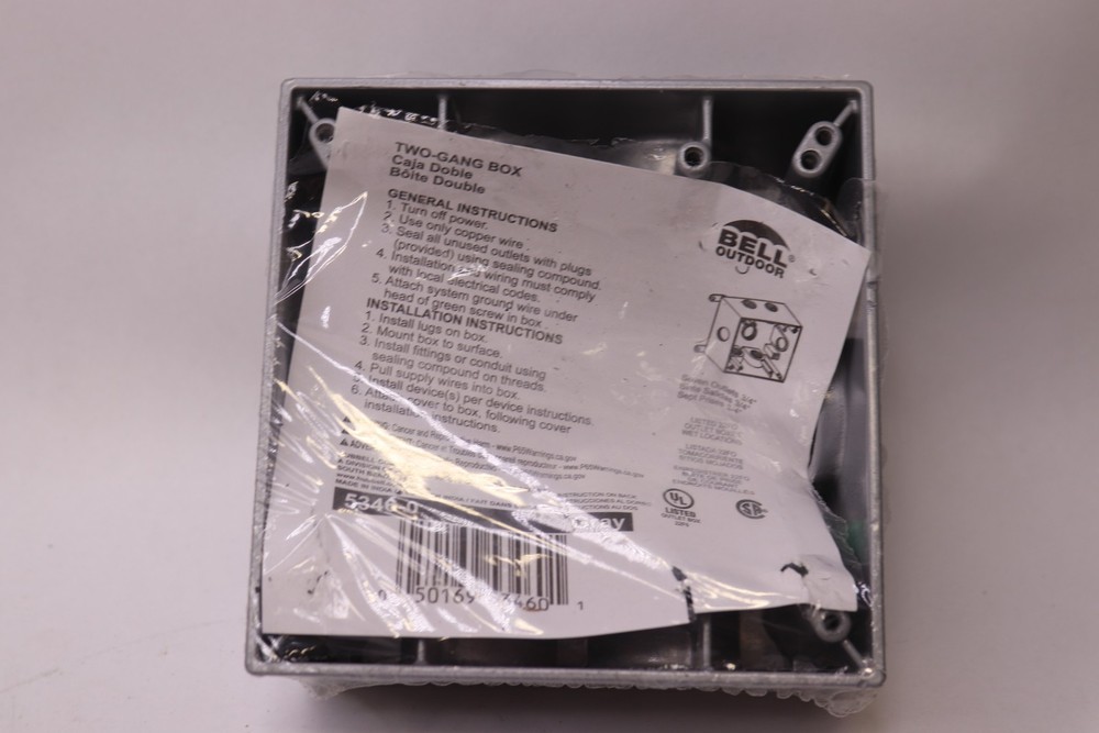 Bell Threaded Socket Weatherproof Enclosure Gray 7-3/4" â5346-0