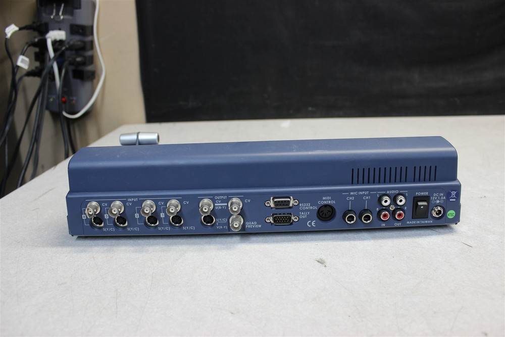 DataVideo Digital Video Switcher SE-500