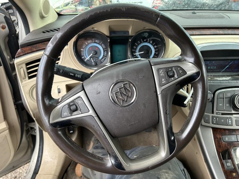 LACROSSE 2011 High Mounted Stop Light 104621899