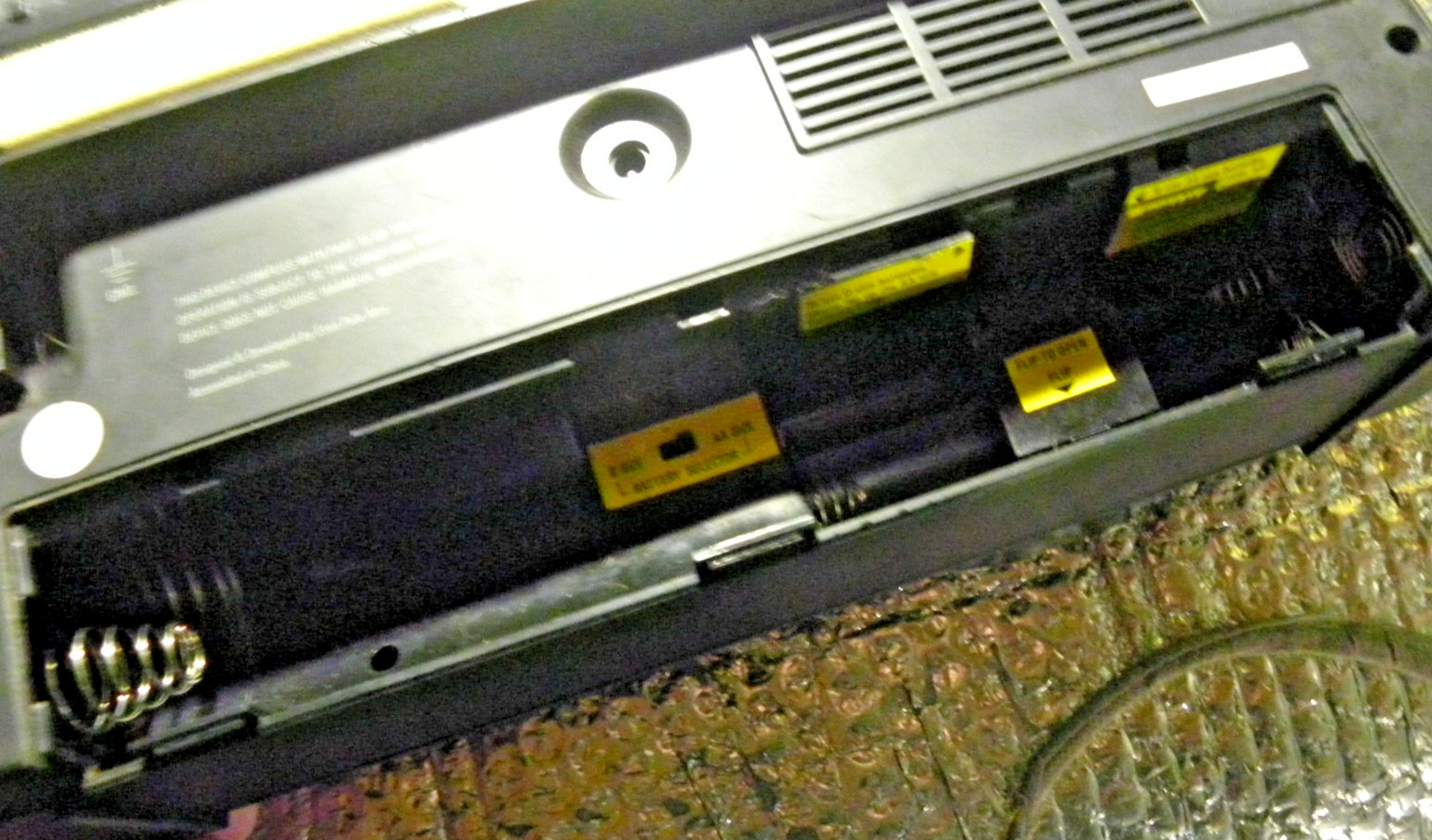 Grundig S350DL AM/FM/SW World Receiver – AS-IS / For Parts or Repair