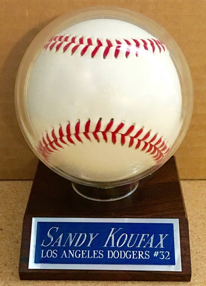 STARLIN CASTRO CUBS NAMEPLATE FOR AUTOGRAPHED Signed Baseball Display CUBE CASE