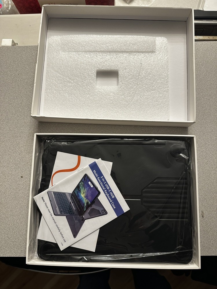 Multi-Functional 61-Key Keyboard | USB Powered | New Open Box