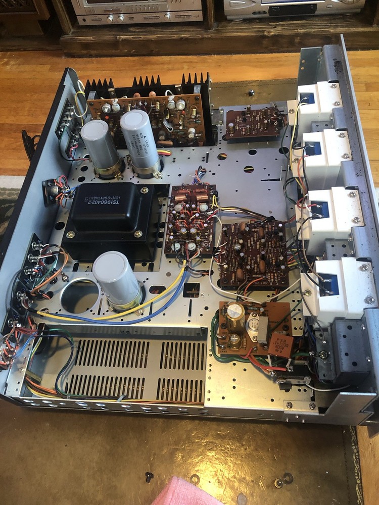 Marantz 2440 Quadradial Amplifier