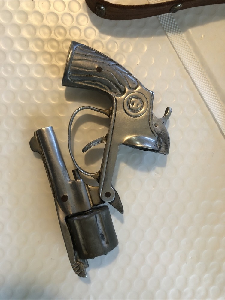 Vintage Aguilar All Silver With Silver Handle Toy Gun Used With Holster Revolver