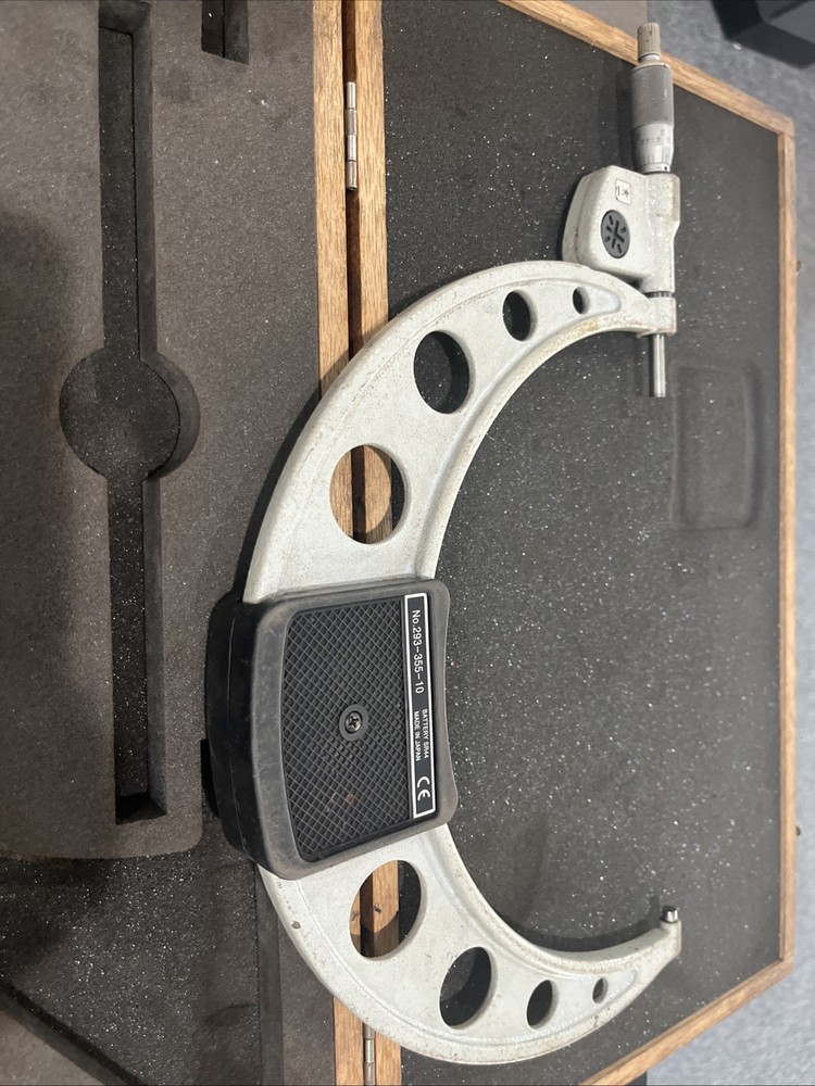 Mitutoyo 9”-10” Micrometer digital