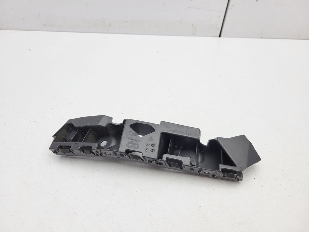 SEAT ATECA 2024 REAR BUMPER MOUNT BRACKET RIGHT DRIVER SIDE 575807394