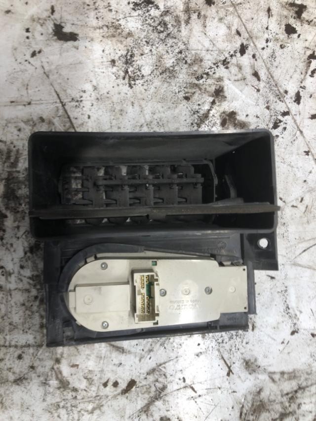 2003-2018 Volvo VNL HEADLIGHT SWITCH Dash Panel - Used