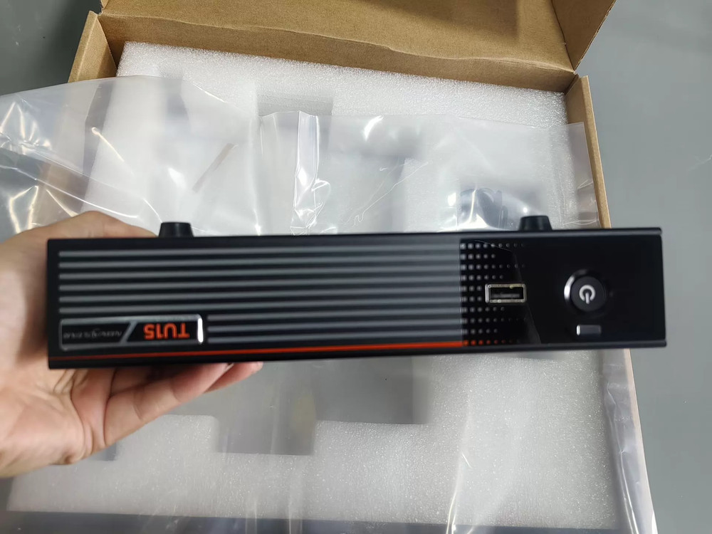 1pcs NOVASTAR Video TU15 Multimedia broadcast Control Processor