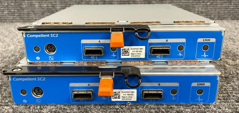 Dell Compellent SC220 Mass Storage Array, 2x Controllers, 2x PSU w/ Cord (As Is)
